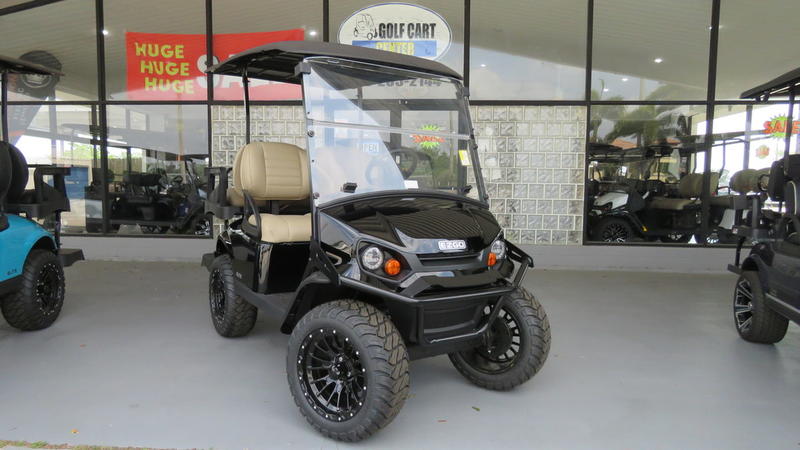 Side profile of 2025 E-Z-GO Valor EX1 Sport Solar Flare in Detroit Michigan