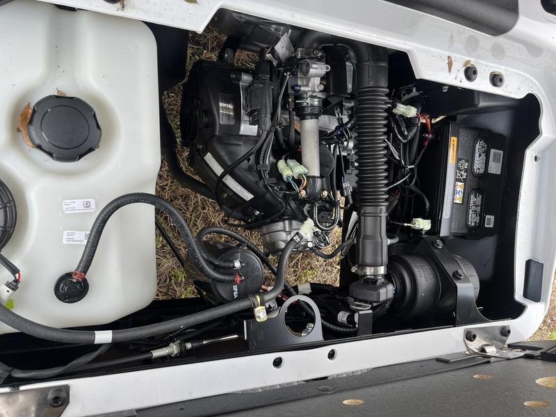 Street-ready 2024 E-Z-GO Valor EX1 Gas Bright White golf cart in Cincinnati Ohio