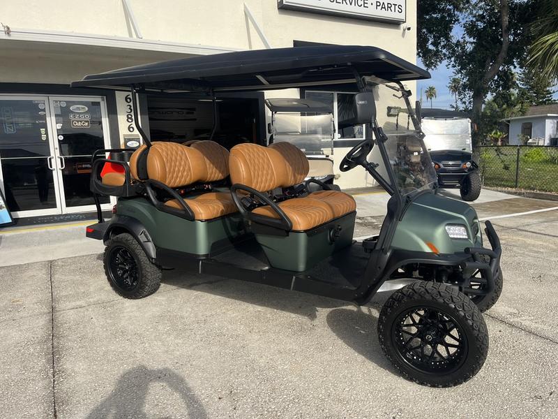 Front view of 2025 Club Car Onward Lifted 6 Passenger Gas at The Golf Club at Bridgewater in Columbus, Ohio.