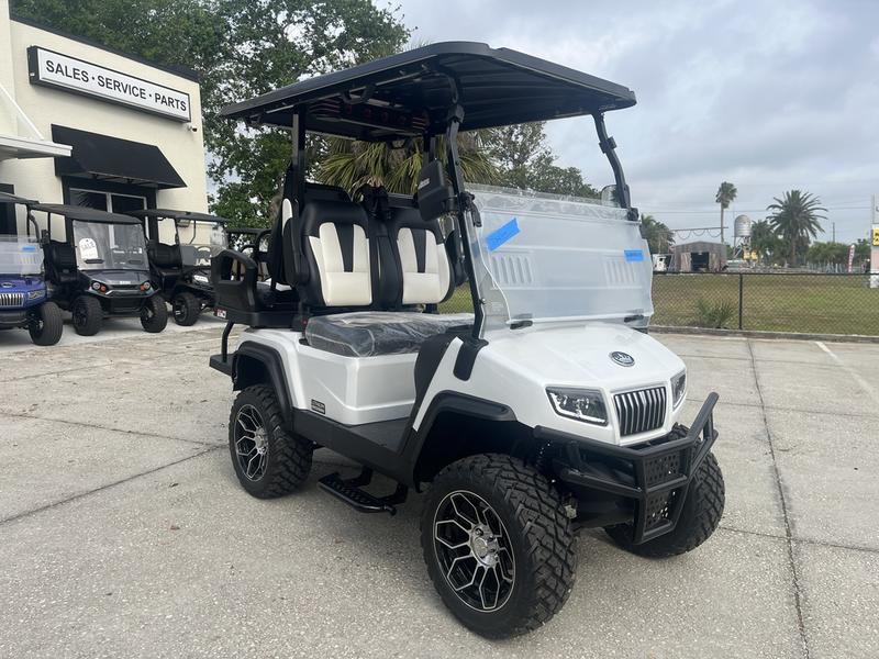 Front angle of 2025 Evolution D5 Maverick 2+2 four-passenger golf cart