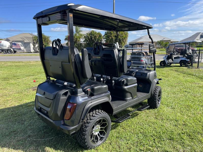 Rear design of 2025 Evolution D5-Maverick 4 Plus black golf cart