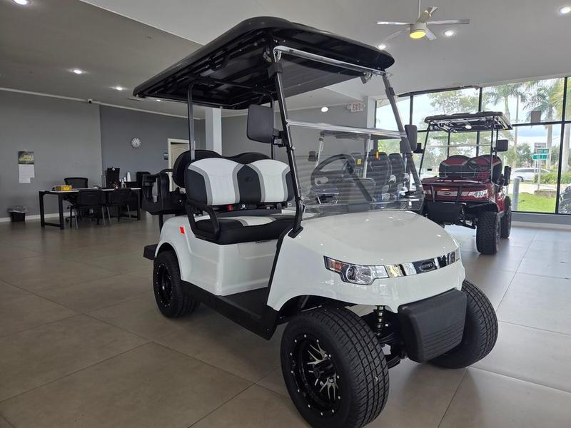 Front view of 2025 Star EV Capella 2+2 at Pinehurst Resort & Country Club in Pinehurst, North Carolina.
