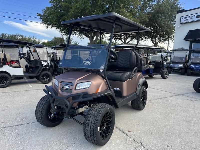 Front view of 2025 Evolution D5-Ranger 4 White golf cart available in South Carolina with nationwide delivery and export options