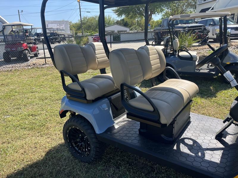Interior seats of 2025 E-Z-GO Liberty ELiTE Lithium Ocean Grey in Dallas Texas