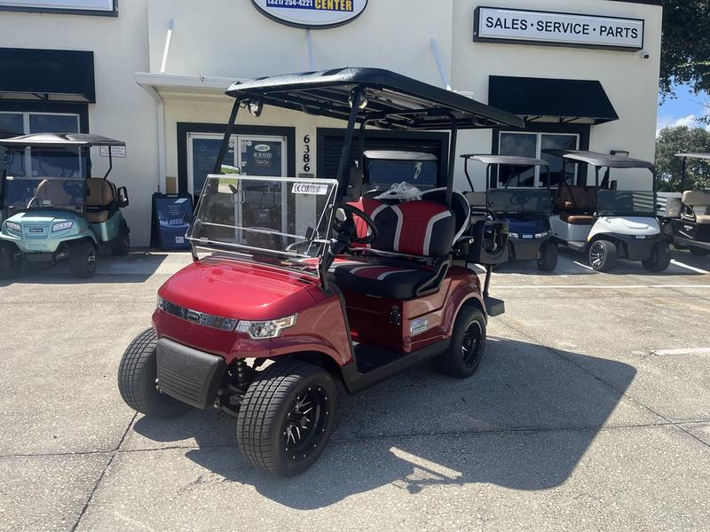 Front view of 2026 Star EV Capella 2+2 at The Hamptons Golf Club in Long Island, New York.
