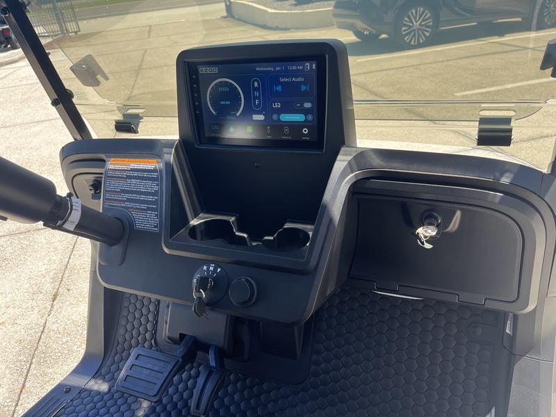 ELiTE lithium battery of 2026 E-Z-GO Freedom RXV ELiTE Patriot Blue in Detroit Michigan