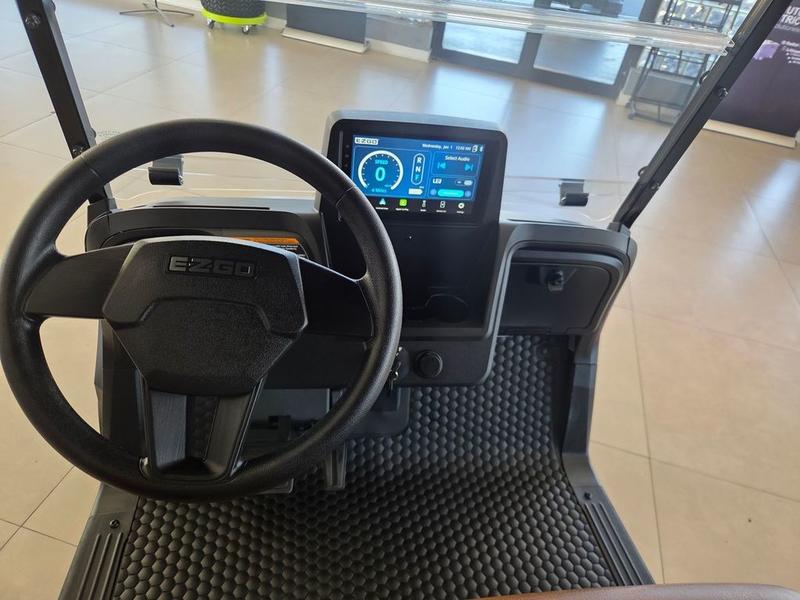 Dashboard and control panel of 2026 E-Z-GO RXV 4 Summit XTL ELiTE Lithium Slate in Nashville Tennessee