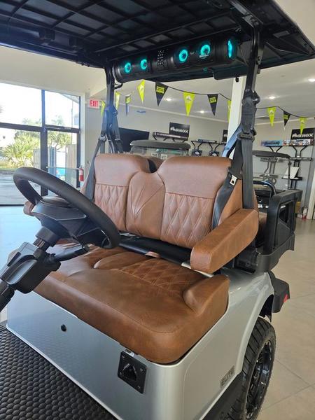 ELiTE lithium battery of 2026 E-Z-GO RXV 4 Summit XTL in Nashville Tennessee