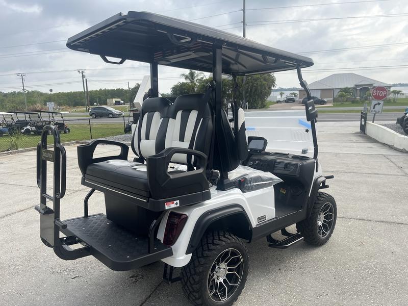 Rear design of 2025 Evolution D5 Maverick 2+2 golf cart