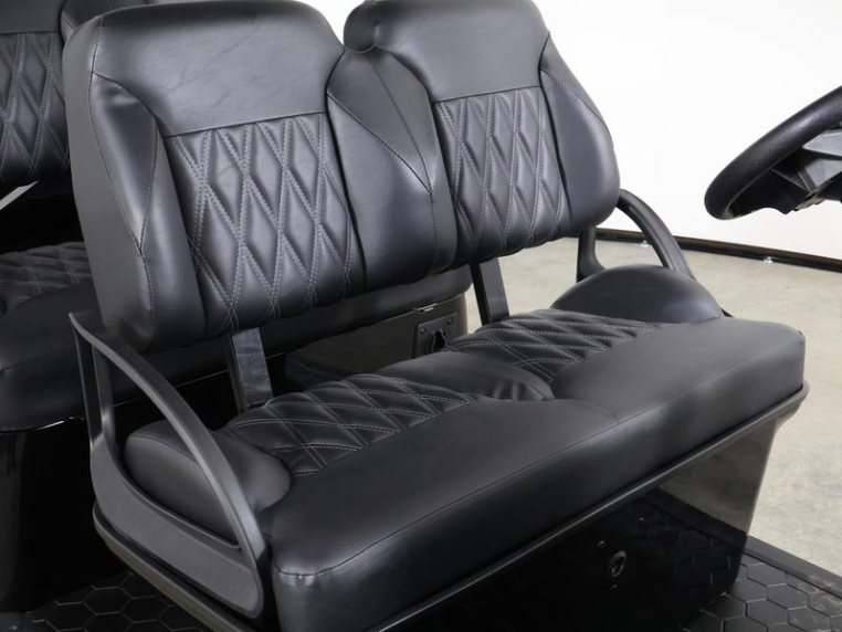 2026 E-Z-GO® Express 6 Summit XTL ELiTE Lithium 6-Passenger Lifted Golf Cart - Image 9