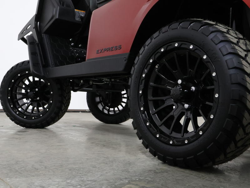2026 E-Z-GO Express 4 Summit XTL 13.5 HP EFI Gas Lifted Golf Cart - Image 15