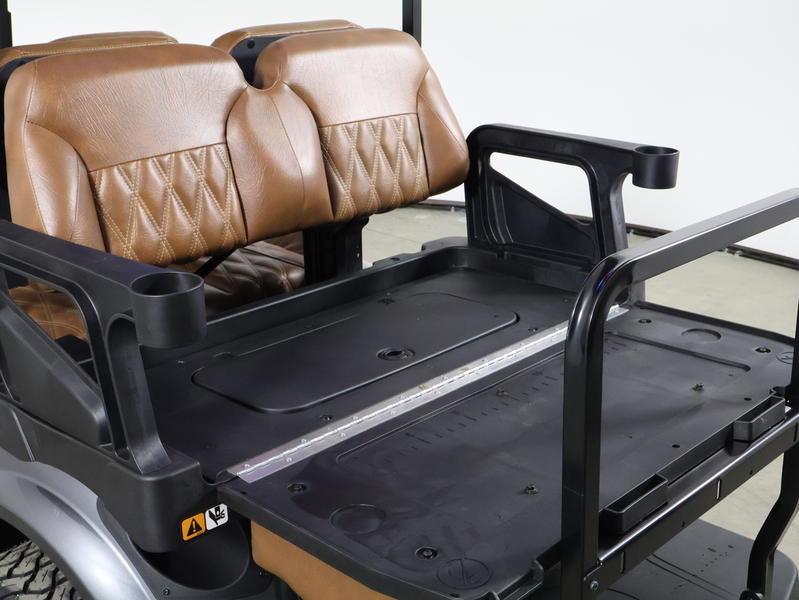 2026 E-Z-GO Express 6 Summit XTL ELiTE Lithium 6-Passenger Lifted Golf Cart - Image 7