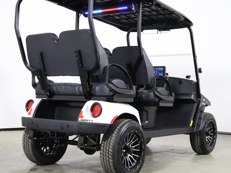 2026 E-Z-GO Liberty Summit XTL ELiTE Lithium 4-Passenger Lifted Golf Cart - Image 17