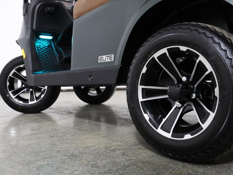 2026 E-Z-GO RXV 4 Touring STL ELiTE Lithium 4-Passenger Golf Cart - Image 11