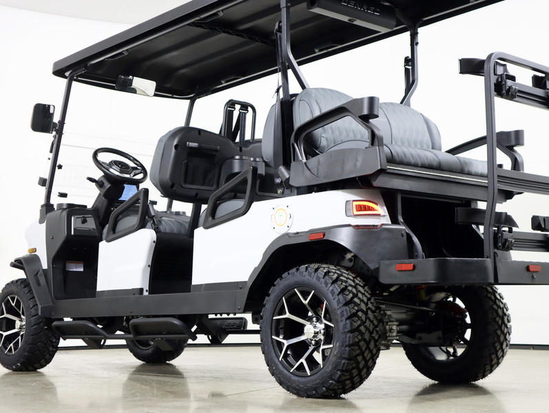 2026 Denago EV Rover XL6 White 6-Passenger Lifted Lithium Golf Cart - Image 9