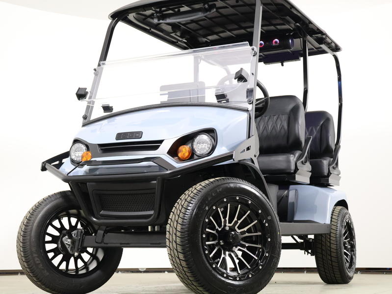 2026 E-Z-GO Liberty Summit XTL ELiTE Lithium 4-Passenger Lifted Golf Cart - Image 3